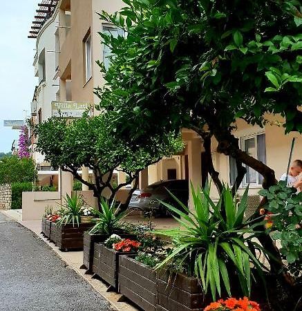 Apartments Lati Ulcinj Buitenkant foto