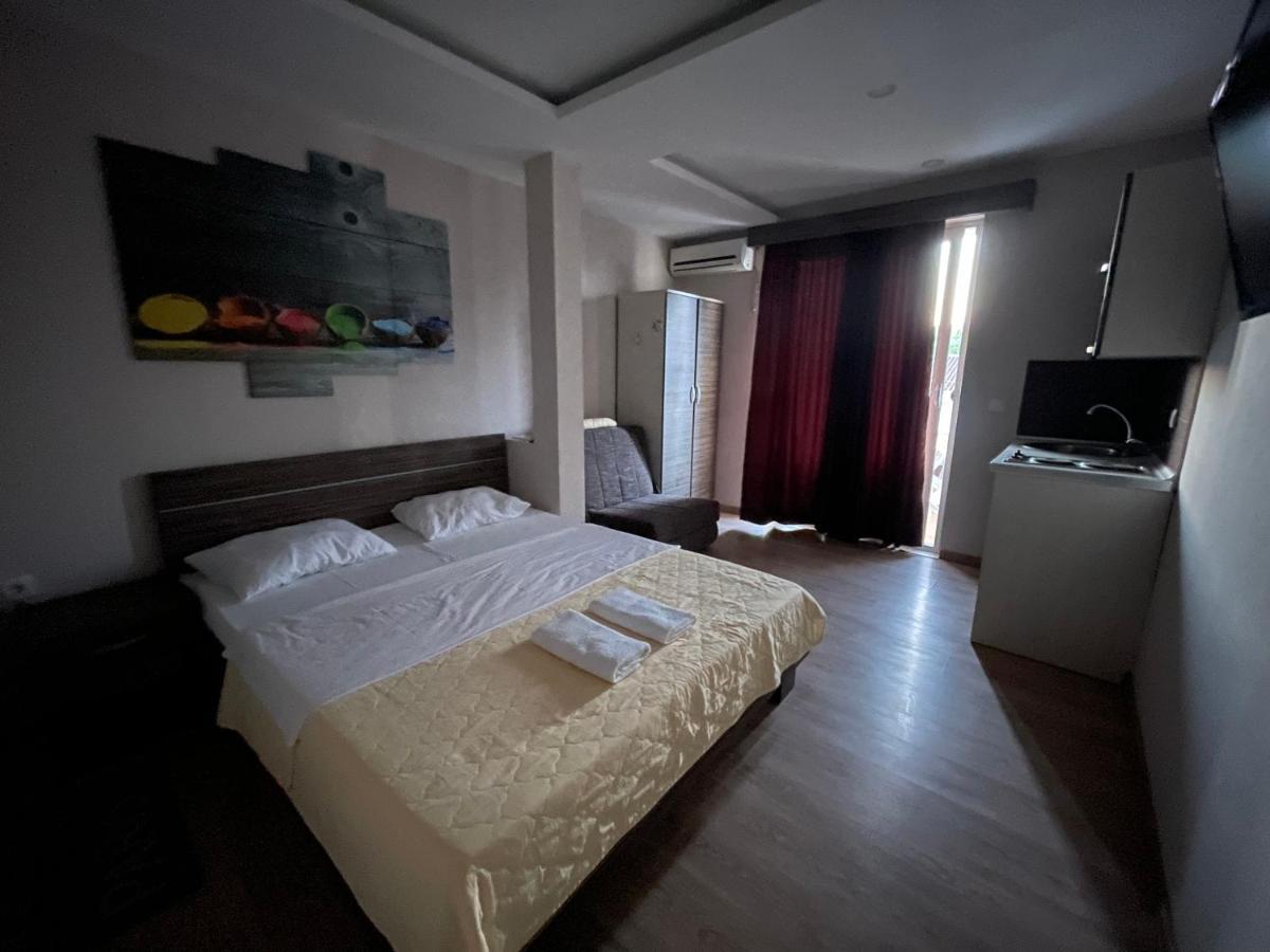 Apartments Lati Ulcinj Buitenkant foto