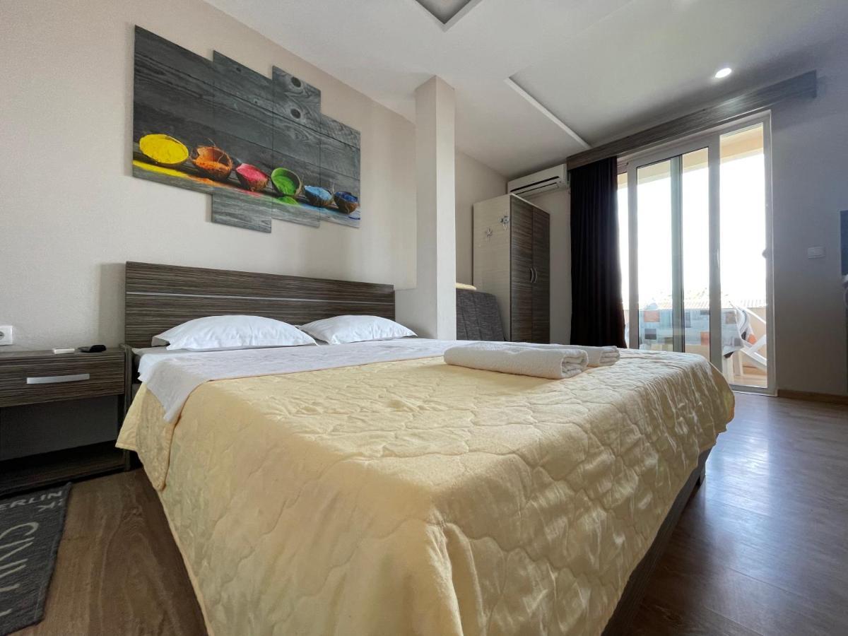 Apartments Lati Ulcinj Buitenkant foto