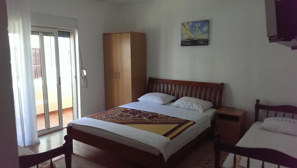 Apartments Lati Ulcinj Kamer foto