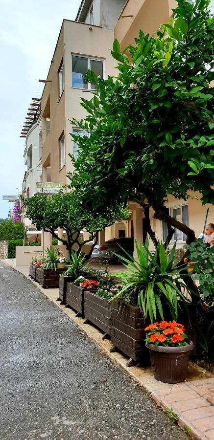 Apartments Lati Ulcinj Buitenkant foto